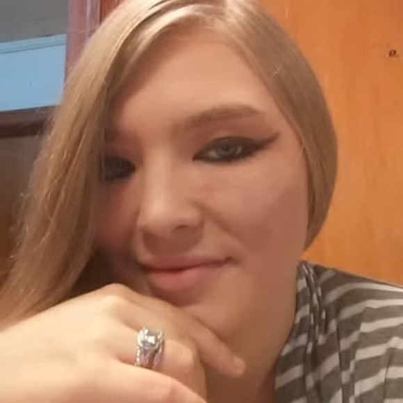 Meet your Posher, Kelsie - Picture 1 of 1